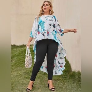 SHEIN Plus Unique Graphic Print Asymmetrical Hem Top 4X